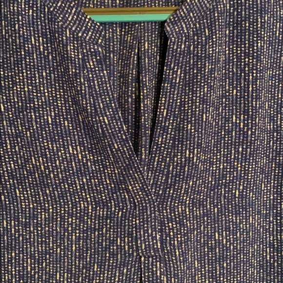 Joie small navy and white print 3/4 blouse! - Picture 7 of 7